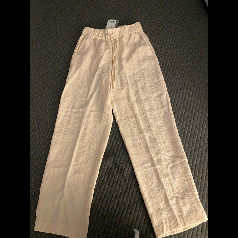 Pants - Picture 2 of 4